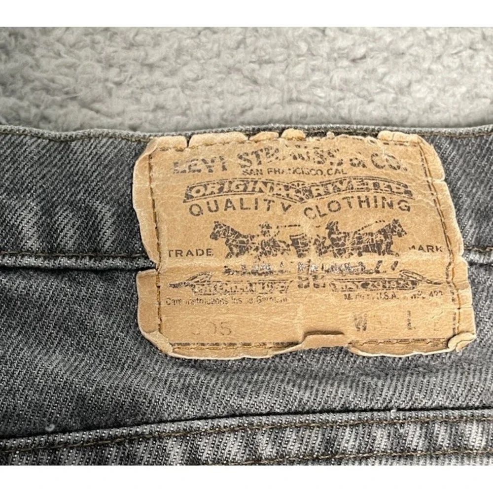 Vintage Levis 505 Jeans Mens 38x32 Black Denim Regular Fit Straight Leg USA Made